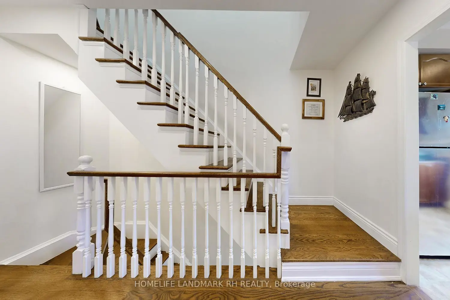Additional image 5 of 3060 Dewridge Avenue