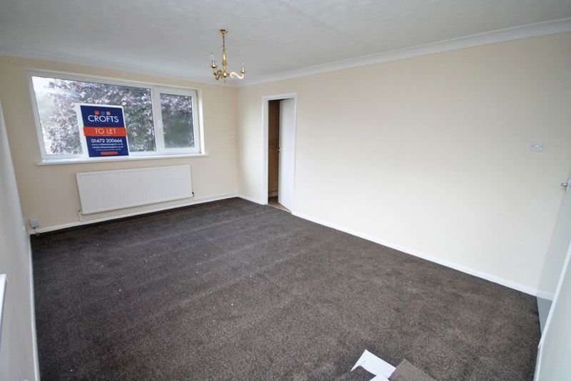 2 bed flat for saleRegent Gardens, Grimsby DN34 photo 4