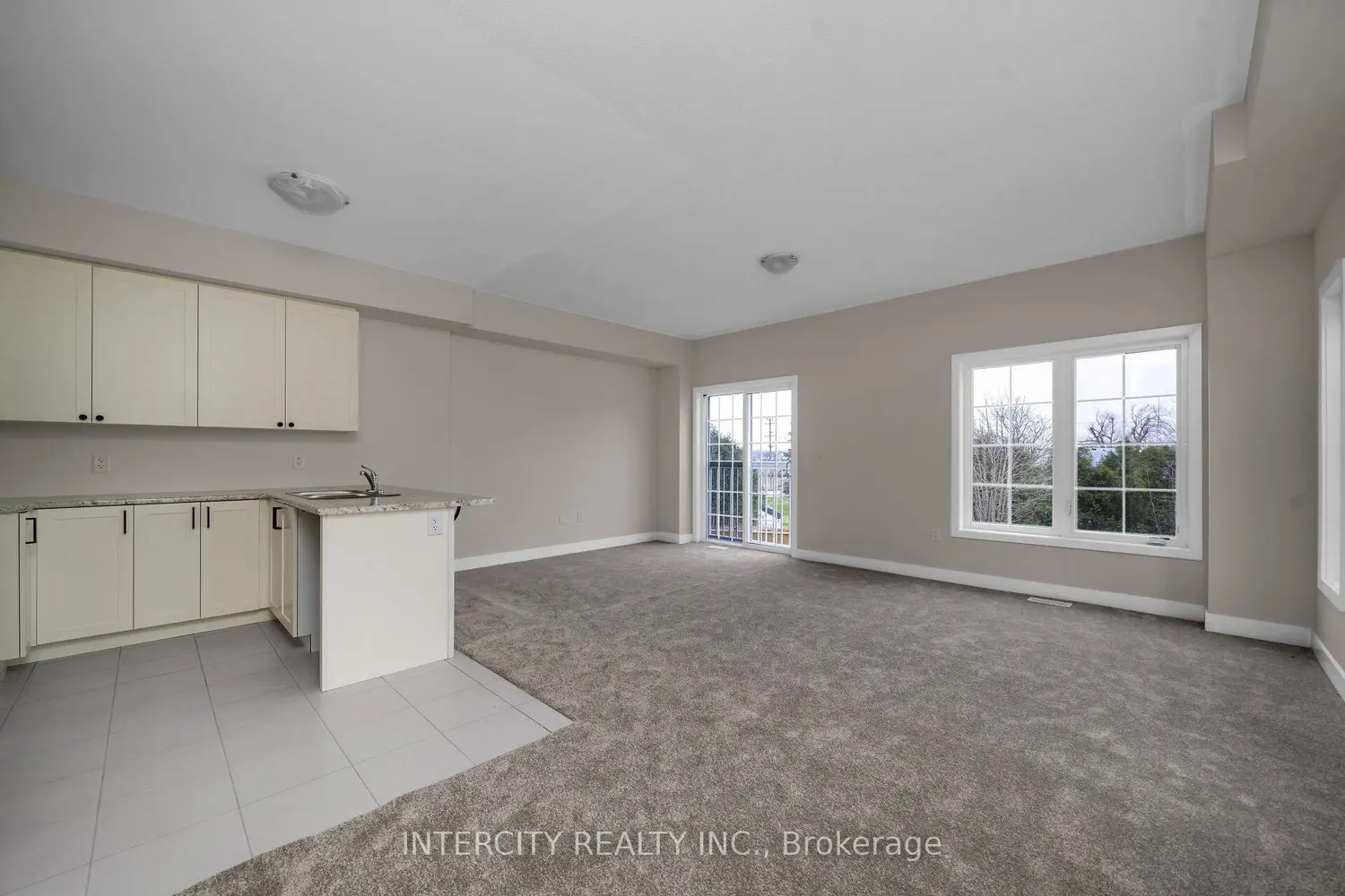 Additional image 4 of 104 Walden Drive Blk 7 Unit 1