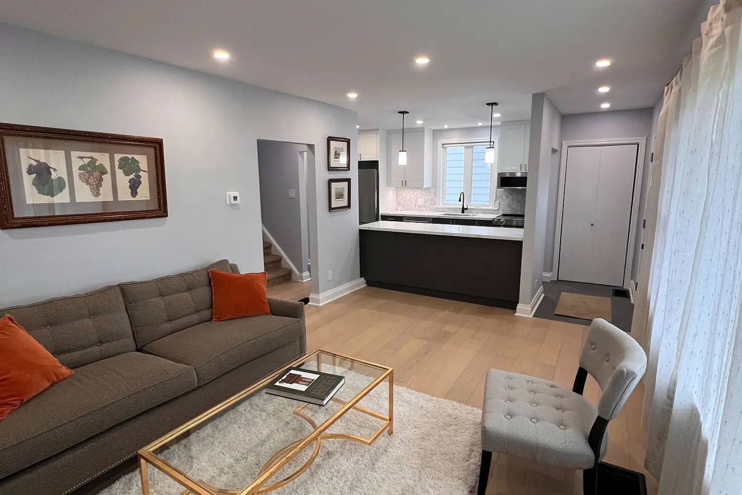 9 Admiral Road photo 2