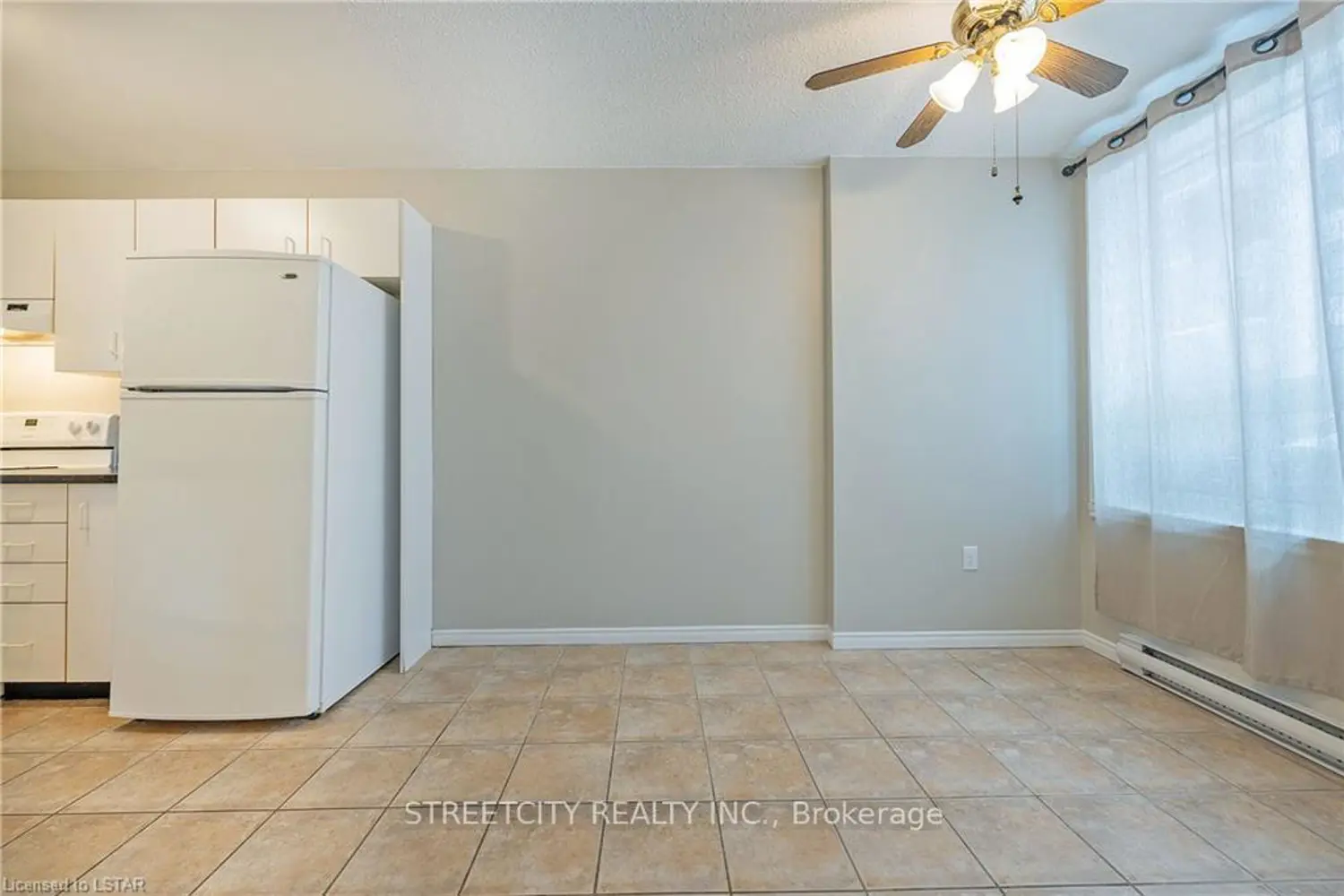 95 Baseline Road 103 photo 4