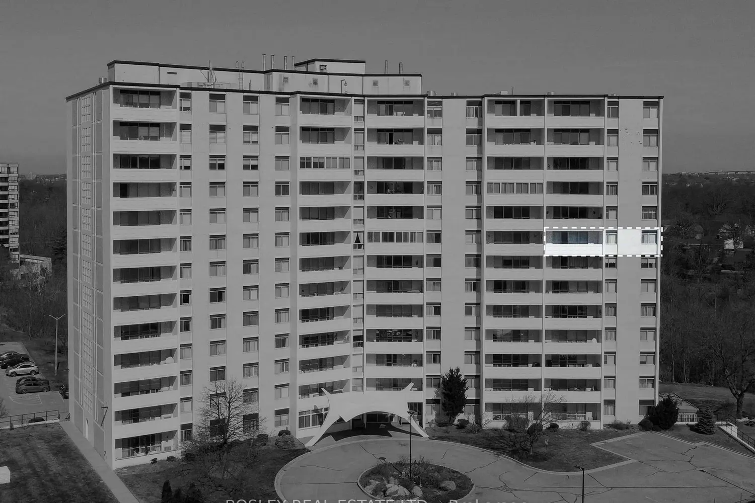 15 Towering Heights Boulevard 808 photo 2