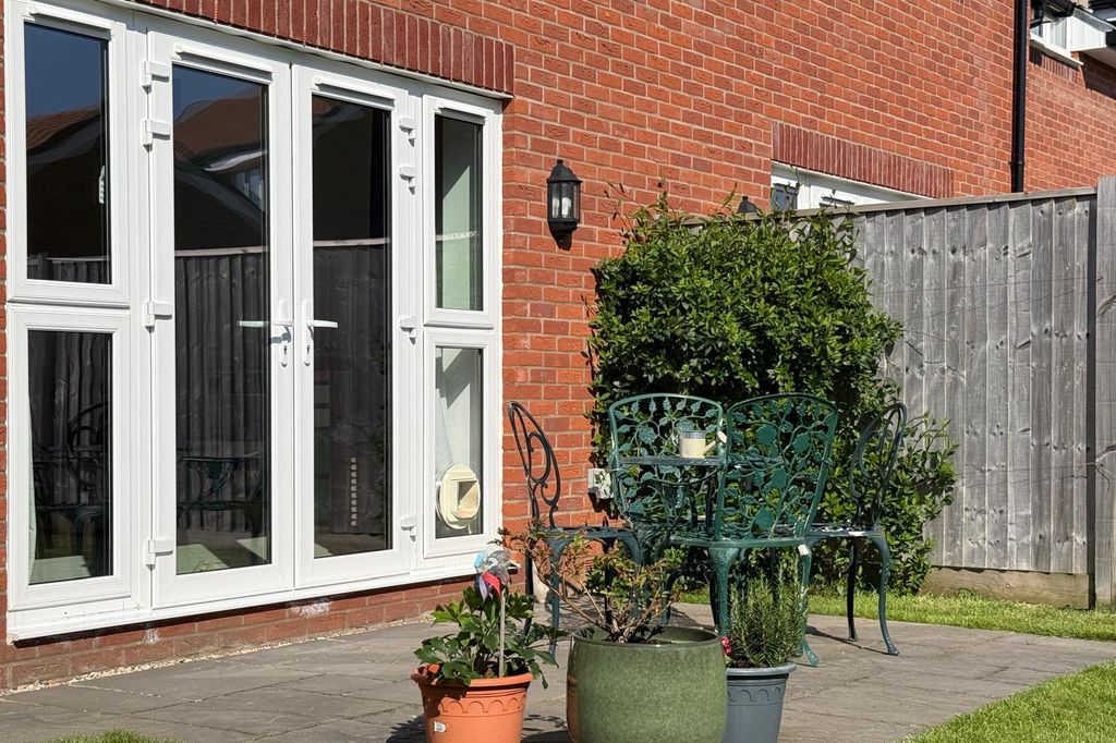 Additional image 25 of 4 bed semi-detached house for saleCaspars Way, Fordingbridge SP6