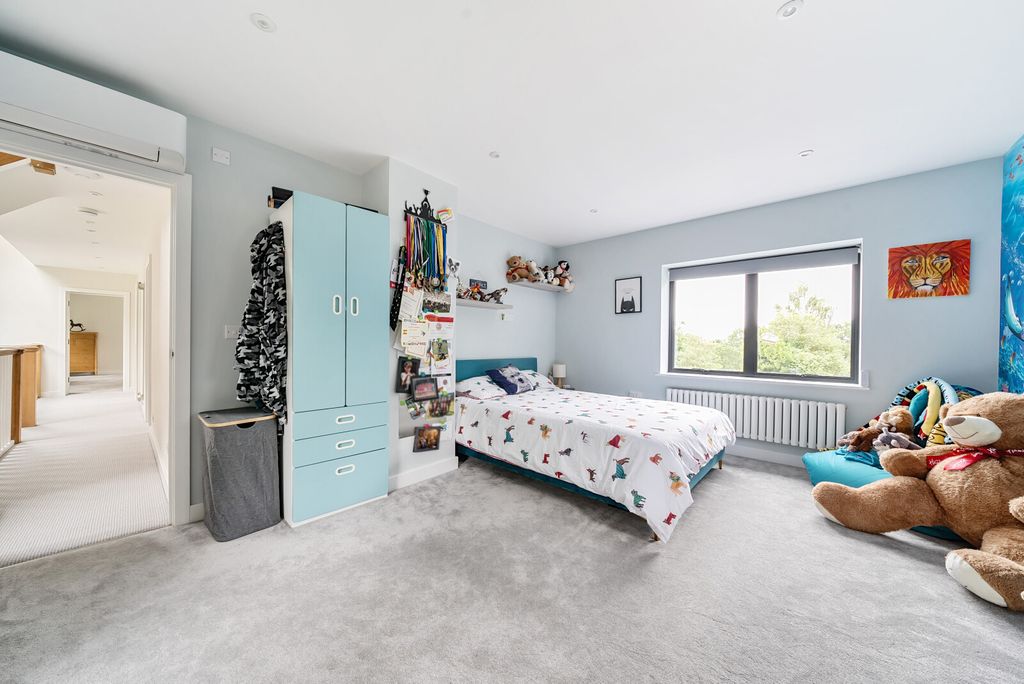 Additional image 19 of 7 bed detached house for saleTilford Road, Farnham GU9