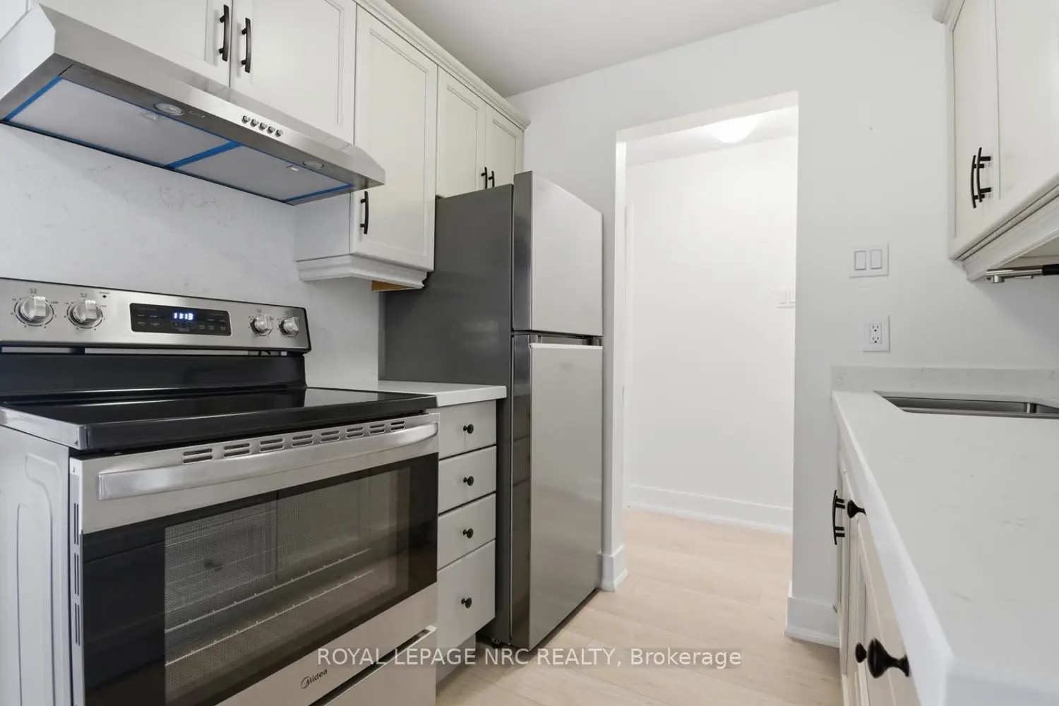 264 Grantham Avenue 507 photo 5
