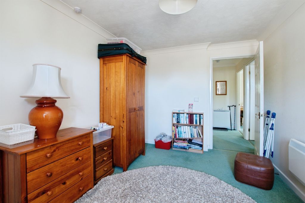 Additional image 11 of 2 bed flat for saleSalisbury Street, Fordingbridge SP6