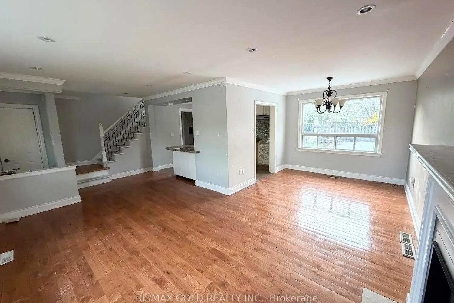 52 Eldomar Avenue photo 5