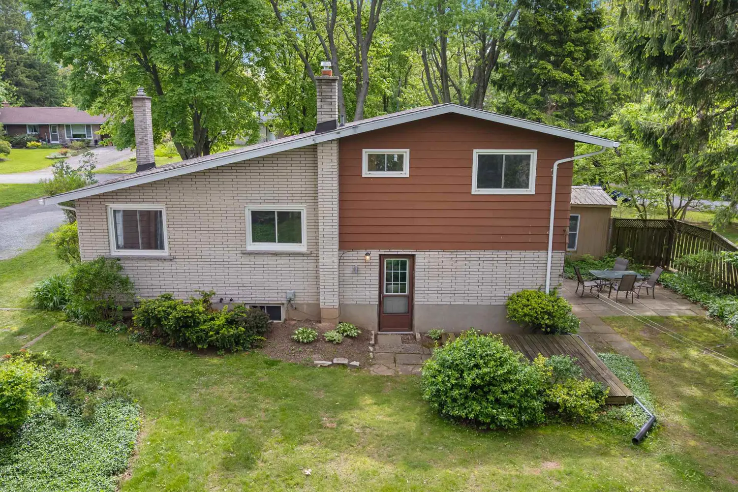 1176 Sunset Drive photo 3