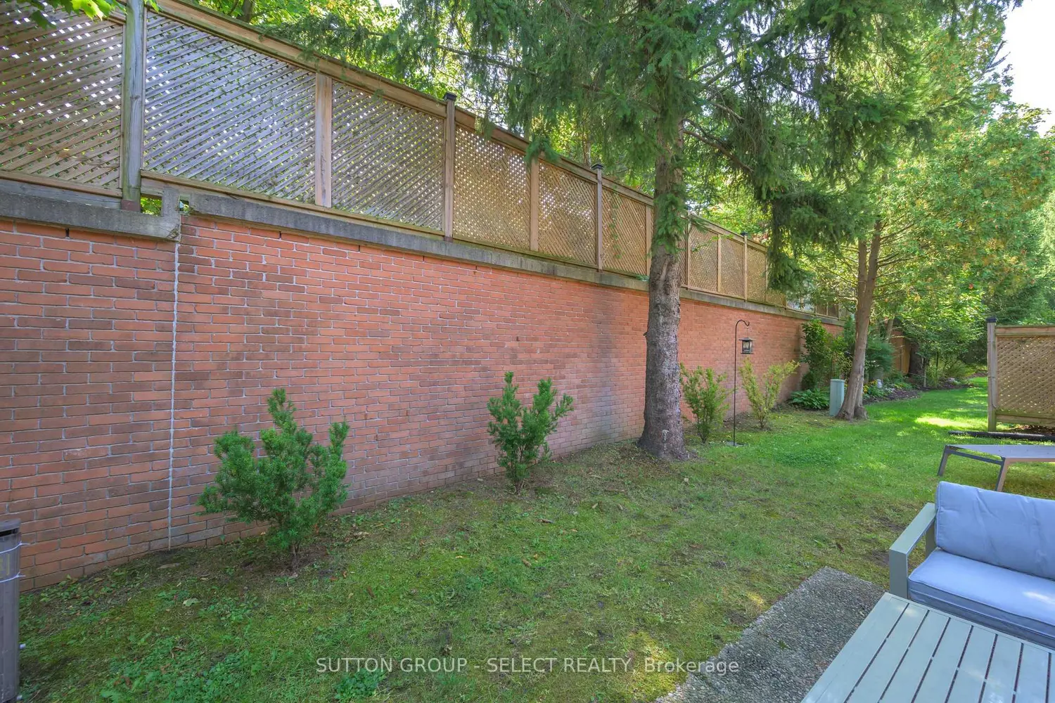 40 Quinella Drive 28 photo 3