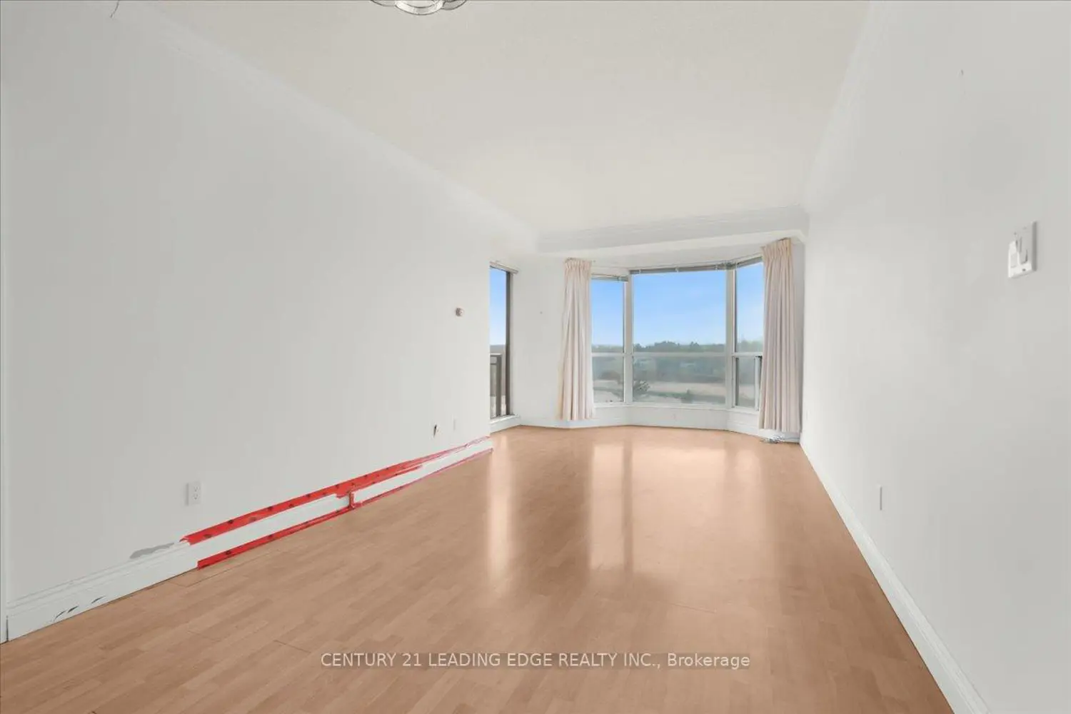 Additional image 9 of 2511 Lakeshore Road 719