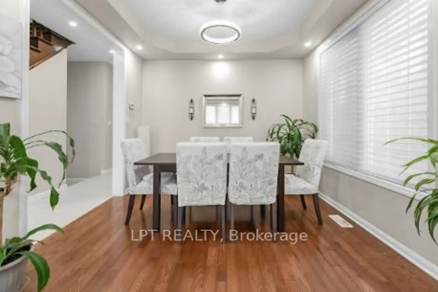 170 Fennamore Terrace photo 5