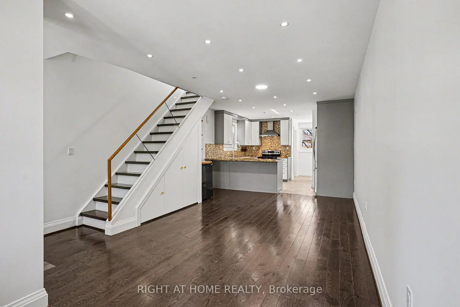 174 Rosethorn Avenue