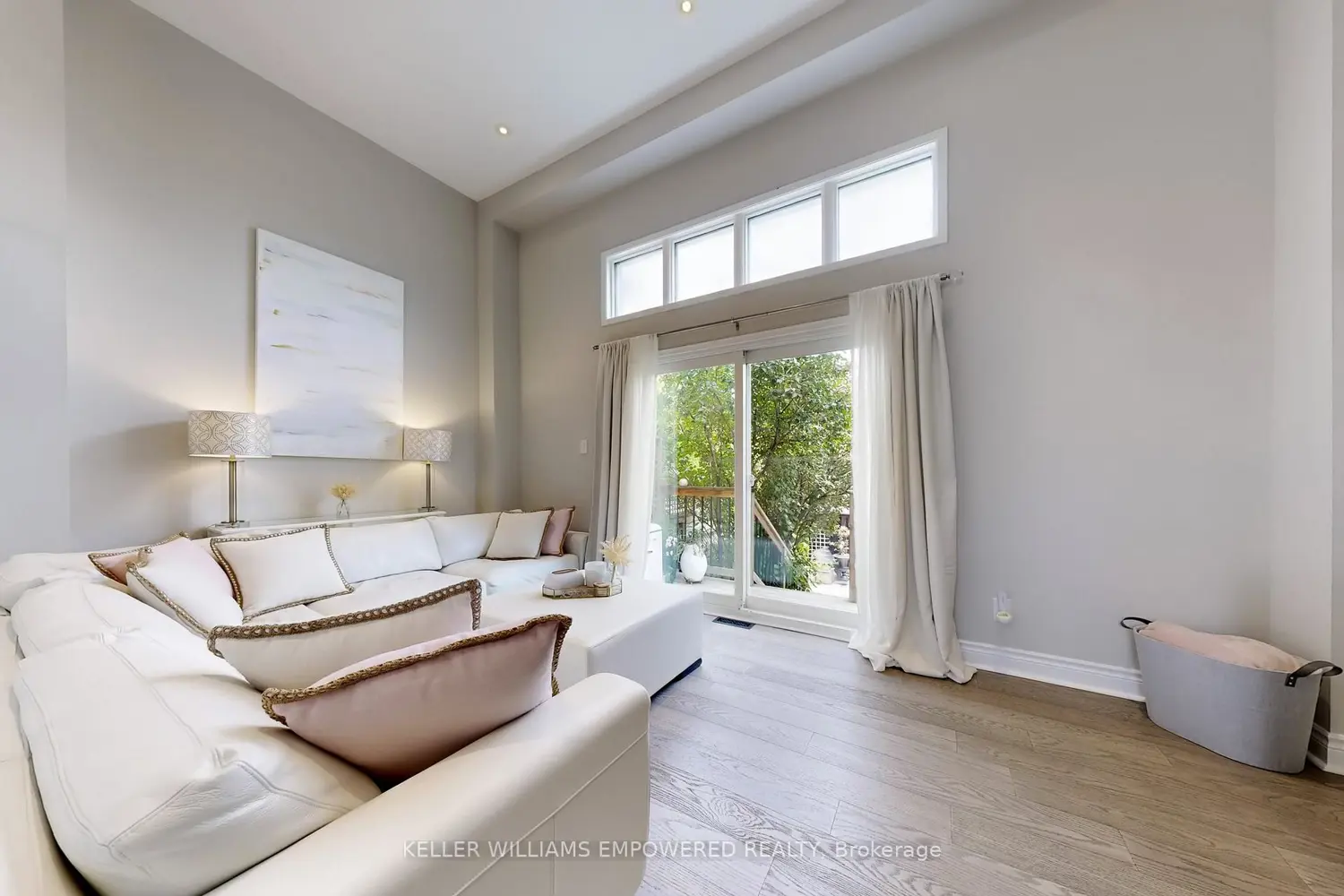 69 Crieff Avenue photo 2