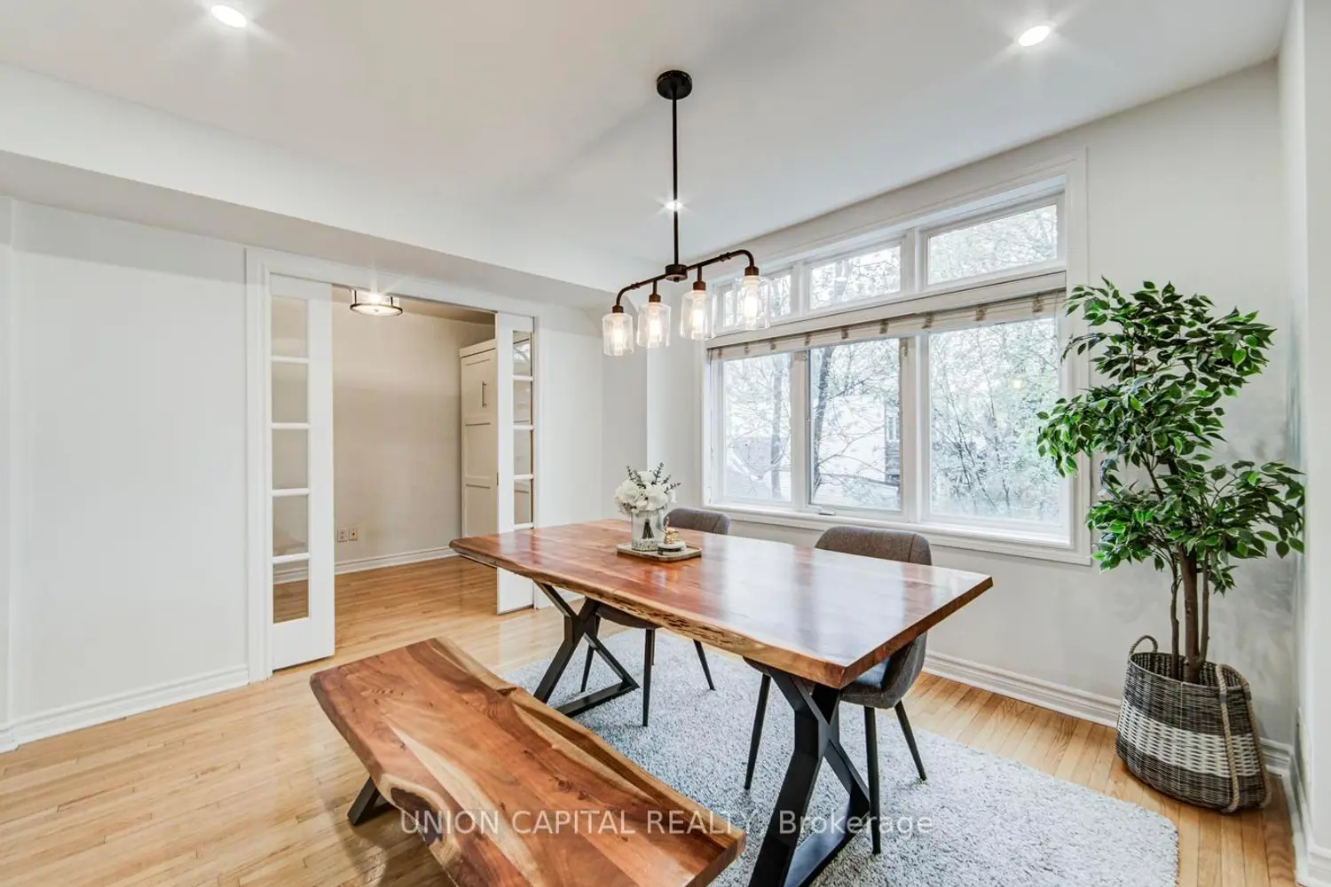 Additional image 10 of 1 Bastedo Avenue 8