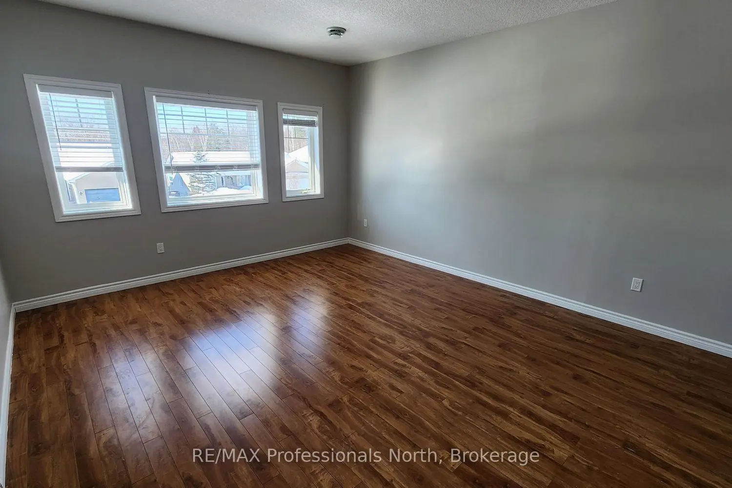 33 Goodwin Drive photo 5