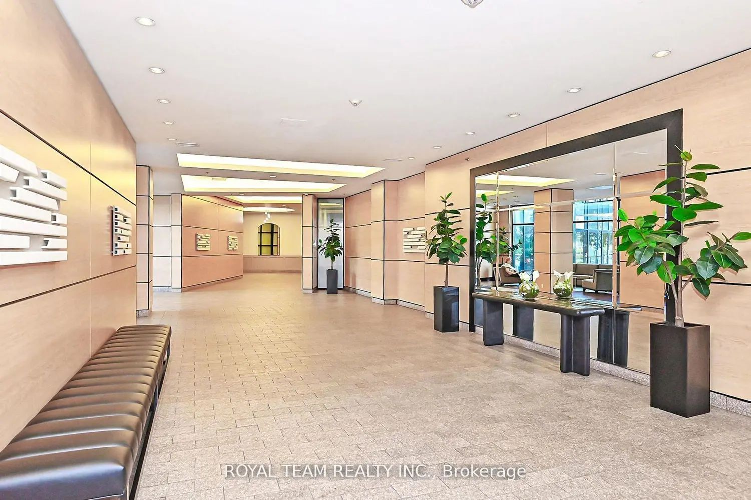 2900 Highway 7 3405 photo 2