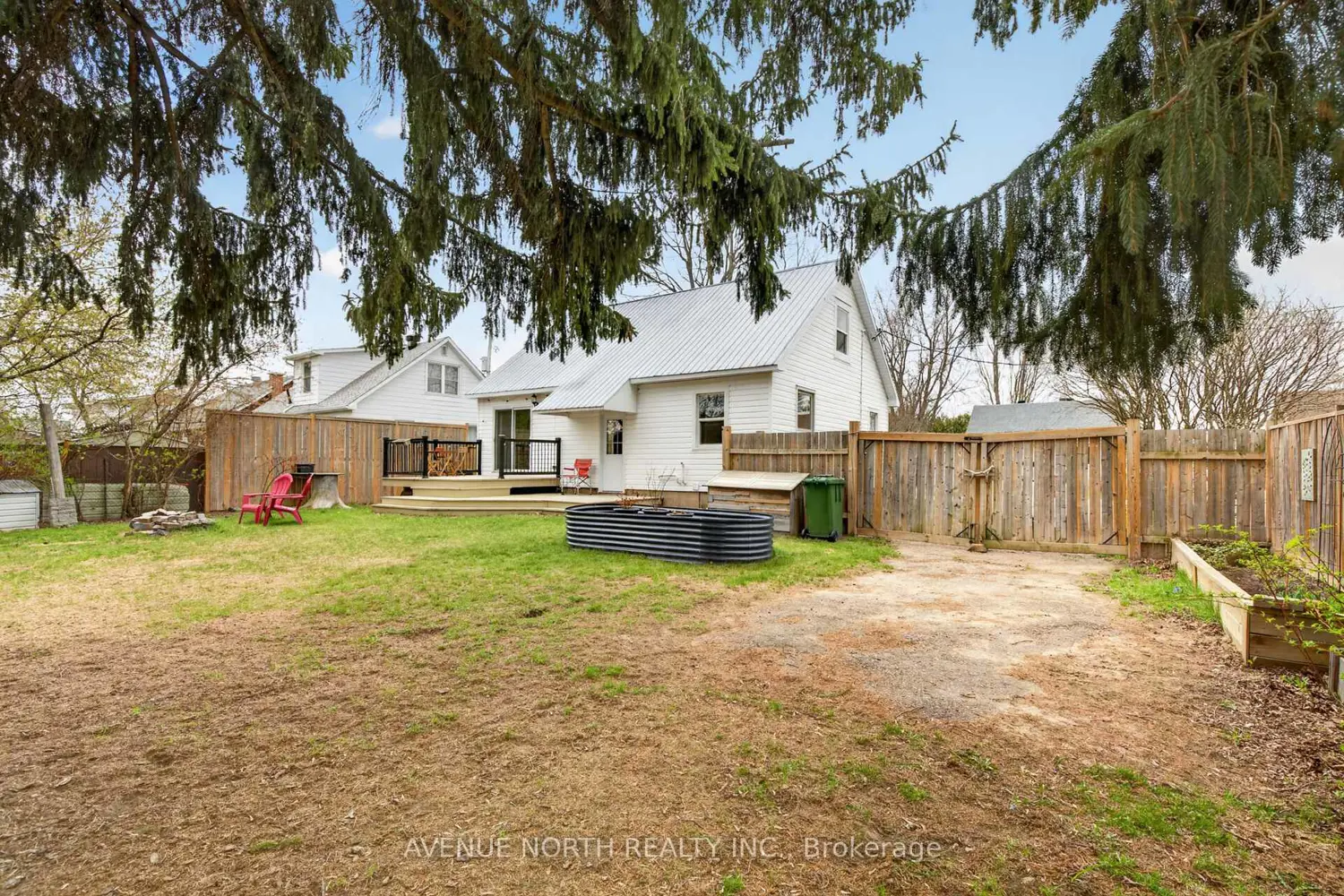 Additional image 12 of 587 Roy Street
