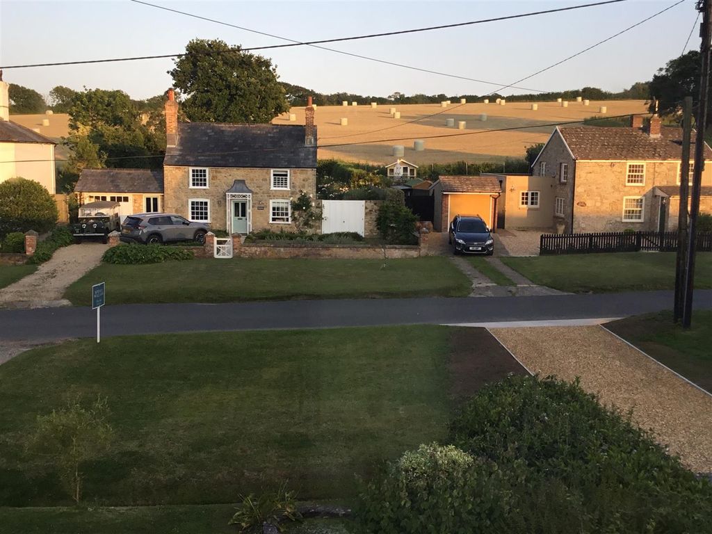 Additional image 25 of 3 bed detached house for saleNorton Green, Isle Of Wight PO40