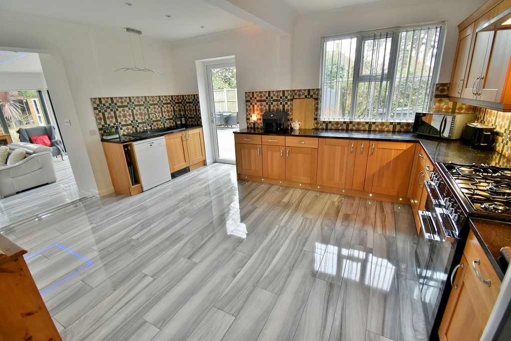 Additional image 6 of 6 bed detached house for saleGolf Links Road, Ferndown BH22