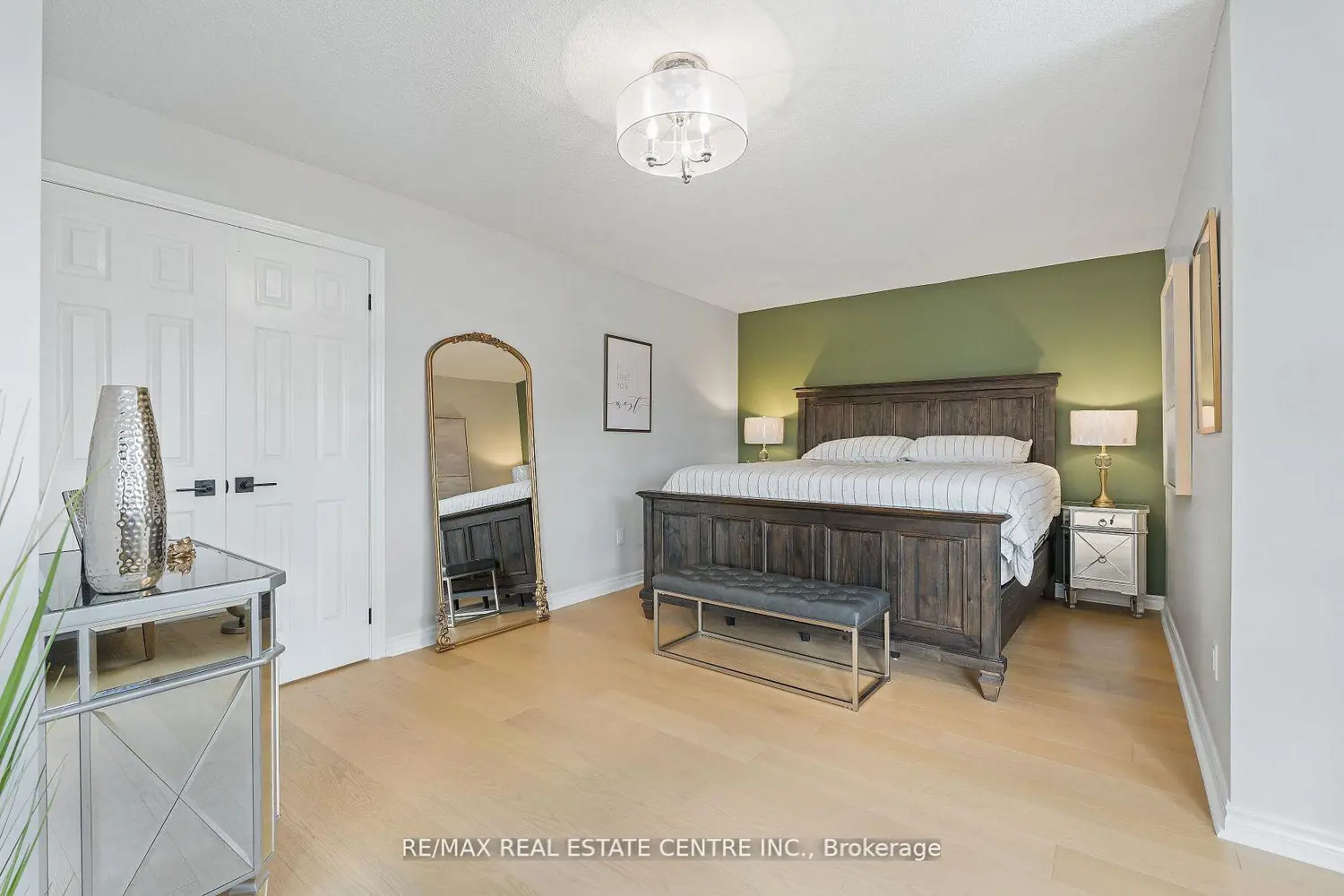20 Nixon Crescent photo 5