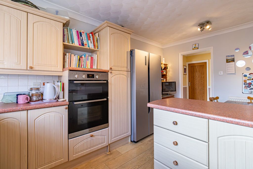 Additional image 11 of 4 bed detached bungalow for saleQueens Road, Fakenham NR21