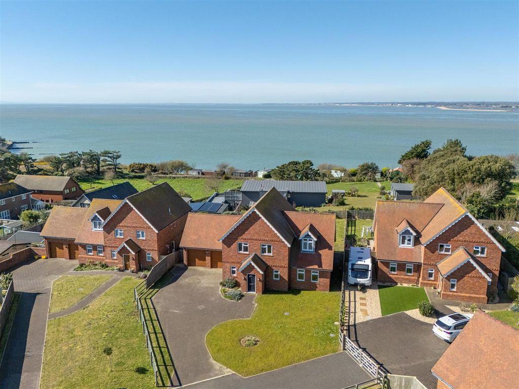 Additional image 3 of 4 bed detached house for saleFreshwater, Isle Of Wight PO40