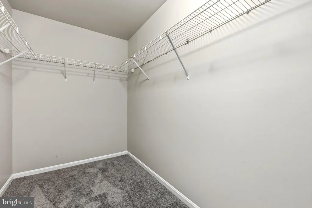 6500 Lake Park Drive Unit 202, Greenbelt, MD 20770
