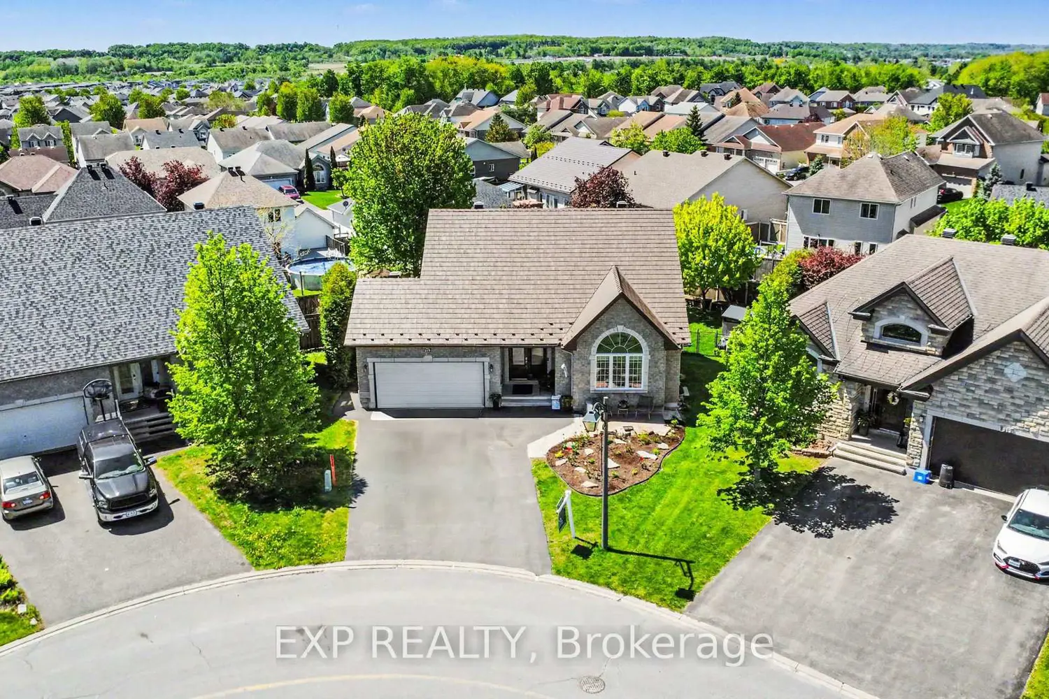 217 Jasper Crescent