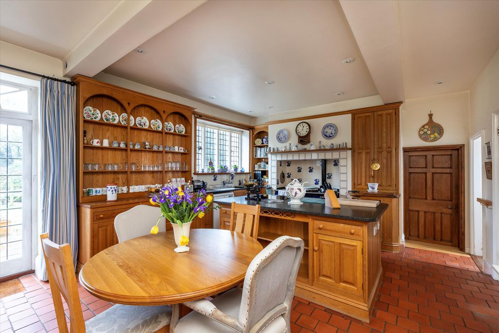 Additional image 9 of 7 bed detached house for saleWhitmead Lane, Tilford, Farnham, Surrey GU10