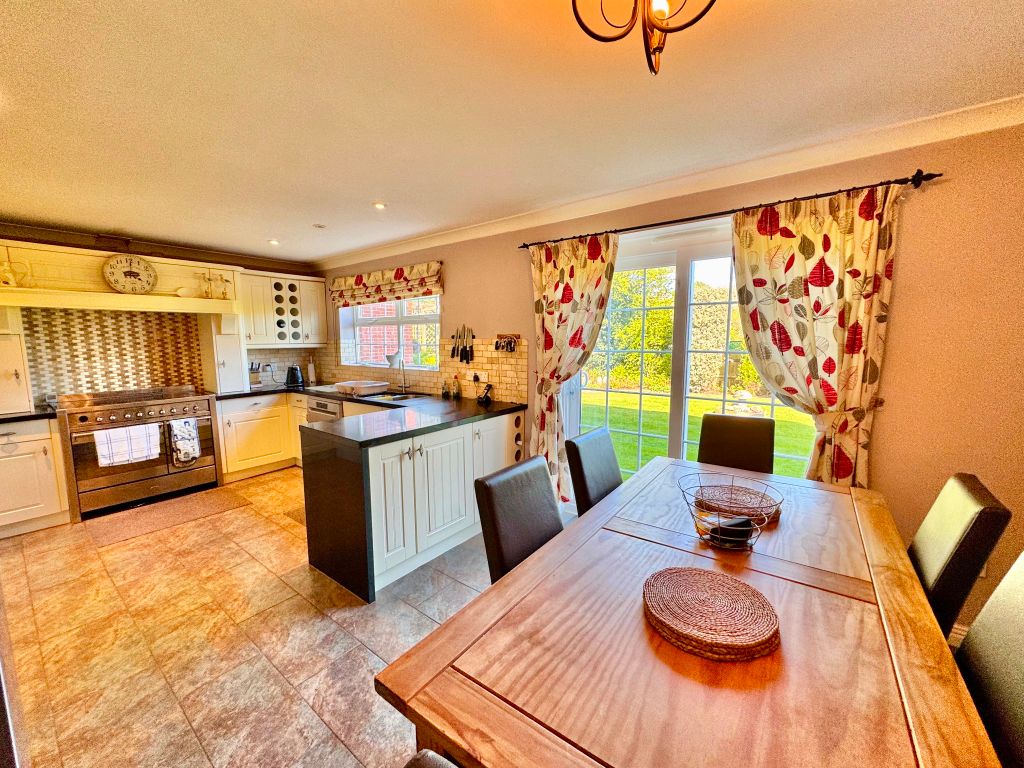 Additional image 4 of 5 bed detached house for saleDelderfield Gardens, Exmouth EX8