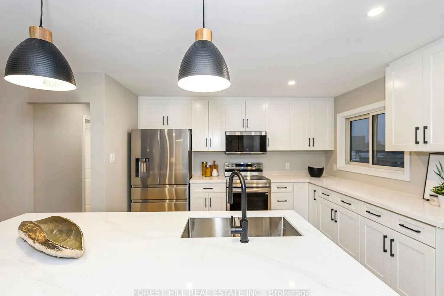 6921 Avila Road photo 4