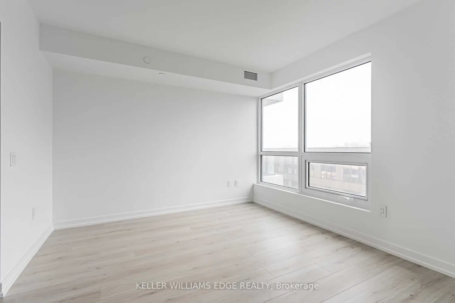 Additional image 3 of 395 Bloor Street 1307