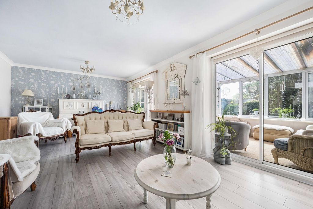 Additional image 2 of 4 bed detached house for saleWilles Close, Faringdon, Oxfordshire SN7