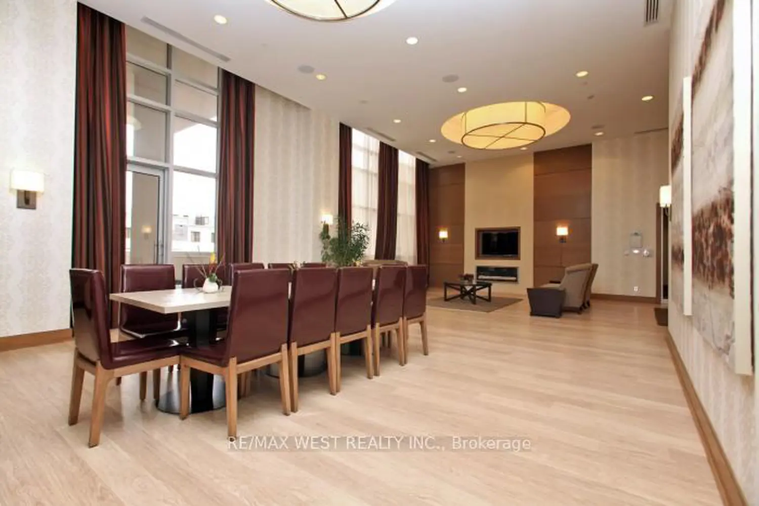 Additional image 18 of 100 Harrison Garden Boulevard 312
