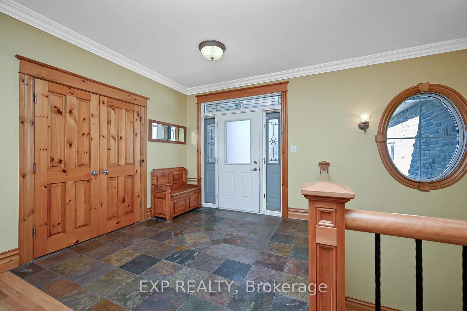 415 Johnston Road photo 3