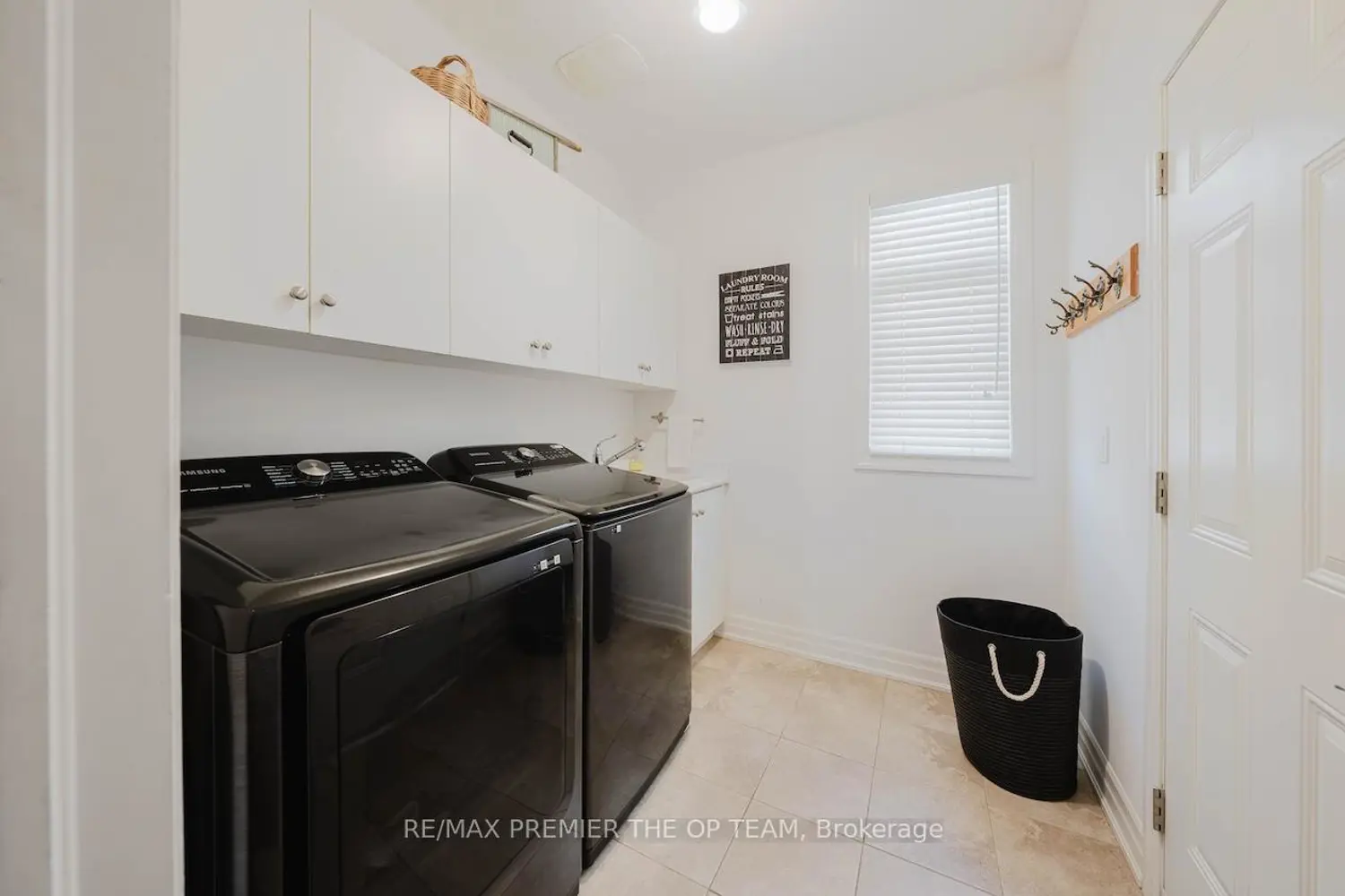 22 Adelia Place photo 3