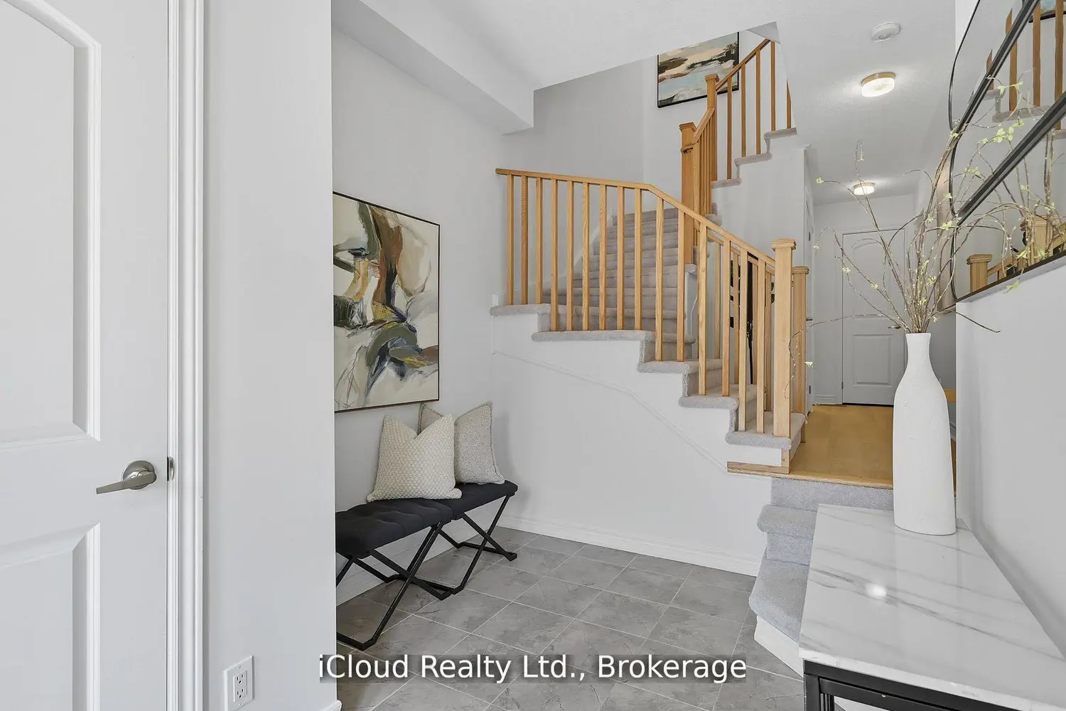 1117 Lockie Drive photo 2