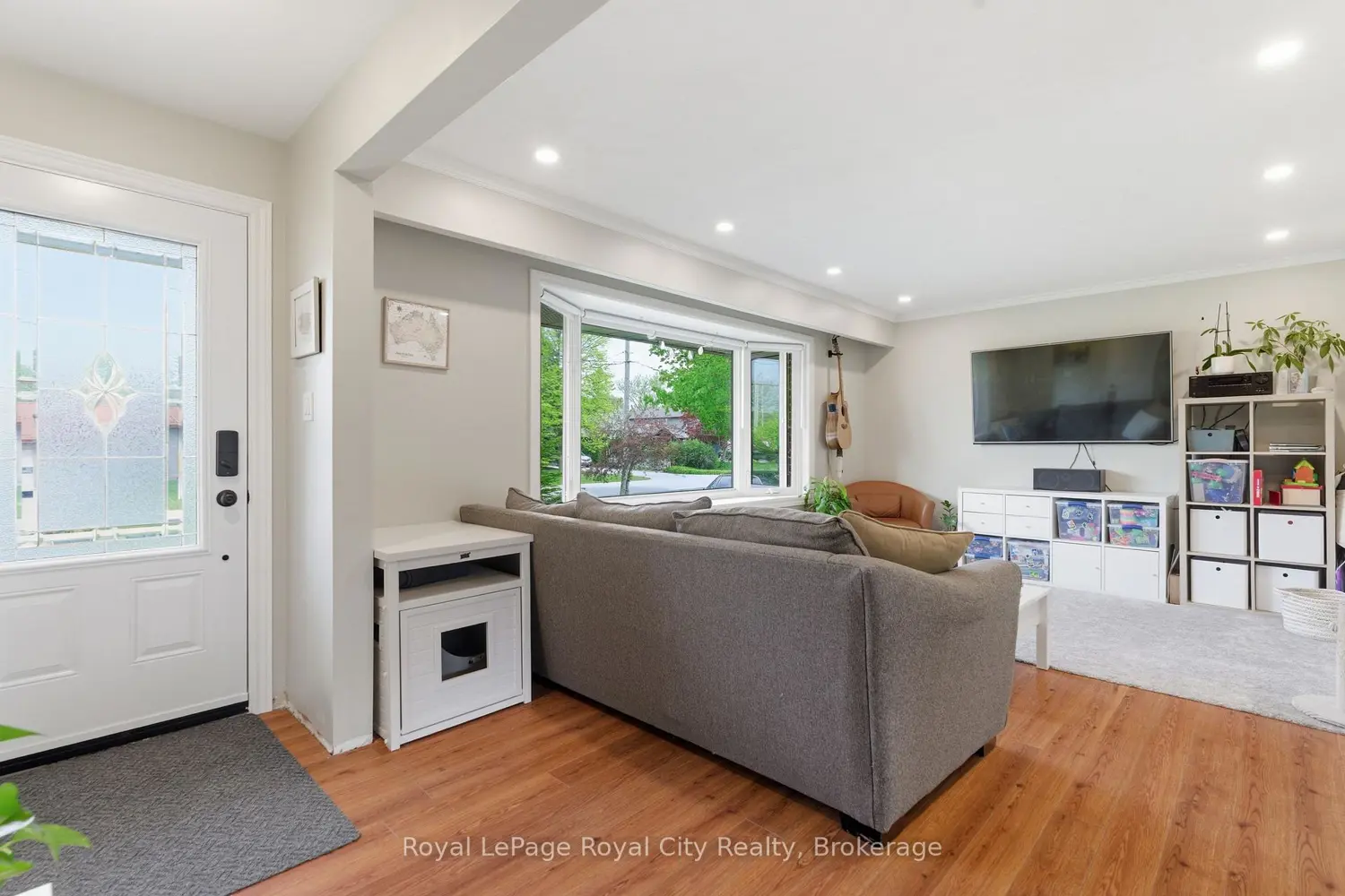 44 Ridgeway Avenue photo 4