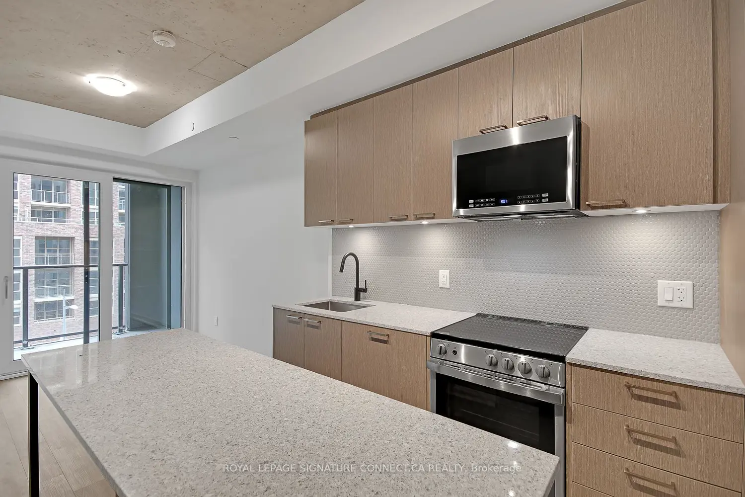 Additional image 8 of 1808 St Clair Avenue 410