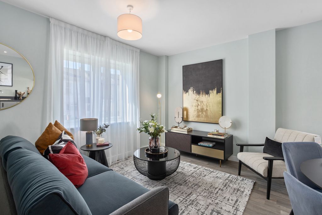 Additional image 4 of 2 bed flat for saleWest Street, Erith DA8