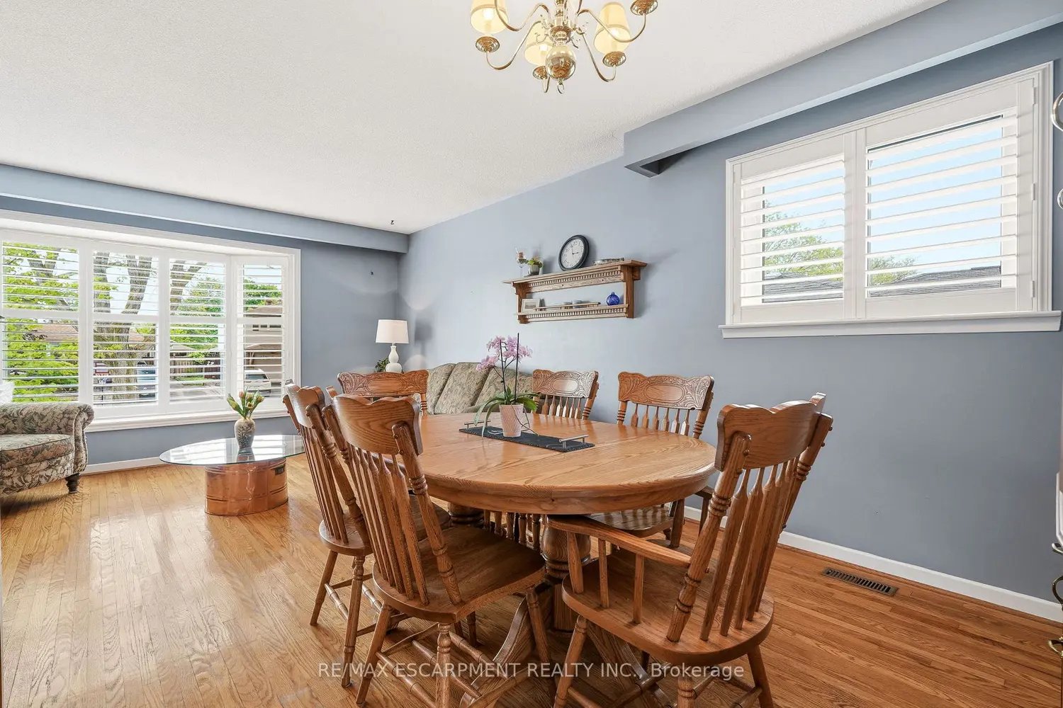 731 Mullin Way photo 4