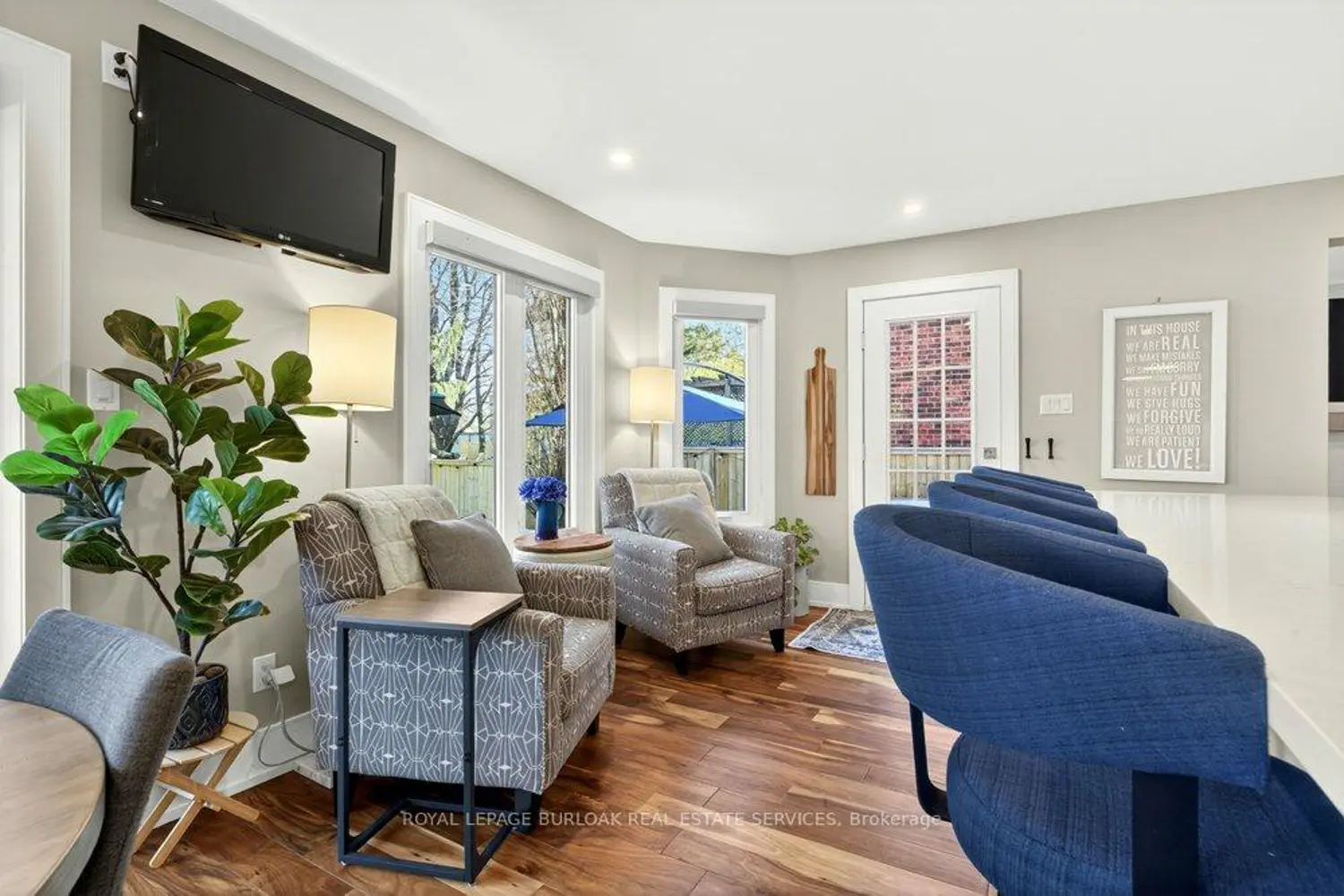 1078 Augustus Drive photo 3