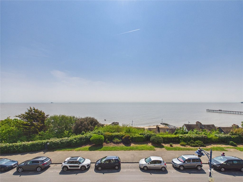 Additional image 3 of 2 bed flat for saleStanley Road, Felixstowe, Suffolk IP11