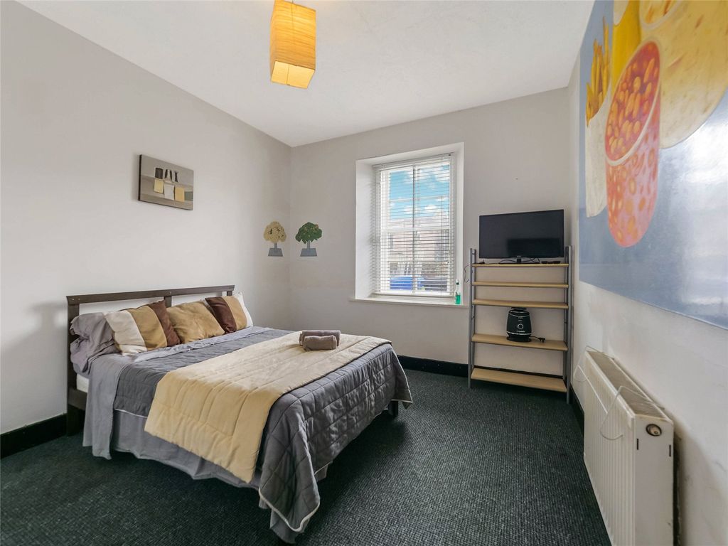 Additional image 9 of 3 bed flat for saleBrisbane Street, Greenock, Inverclyde PA16