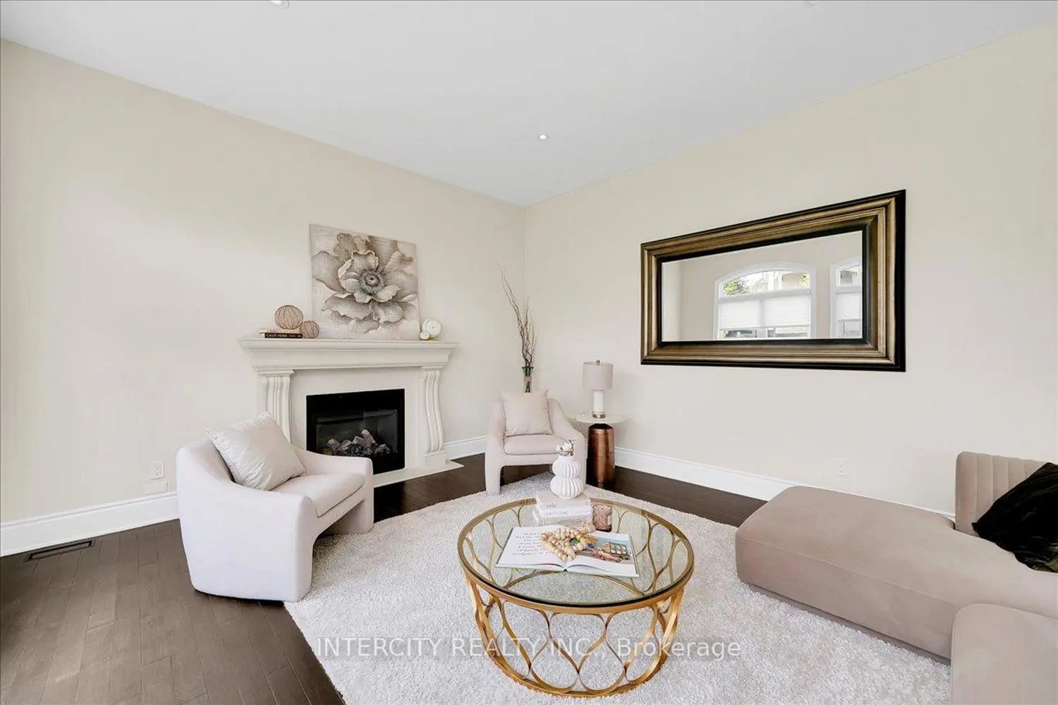 Additional image 8 of 233 Carisbrooke Circle