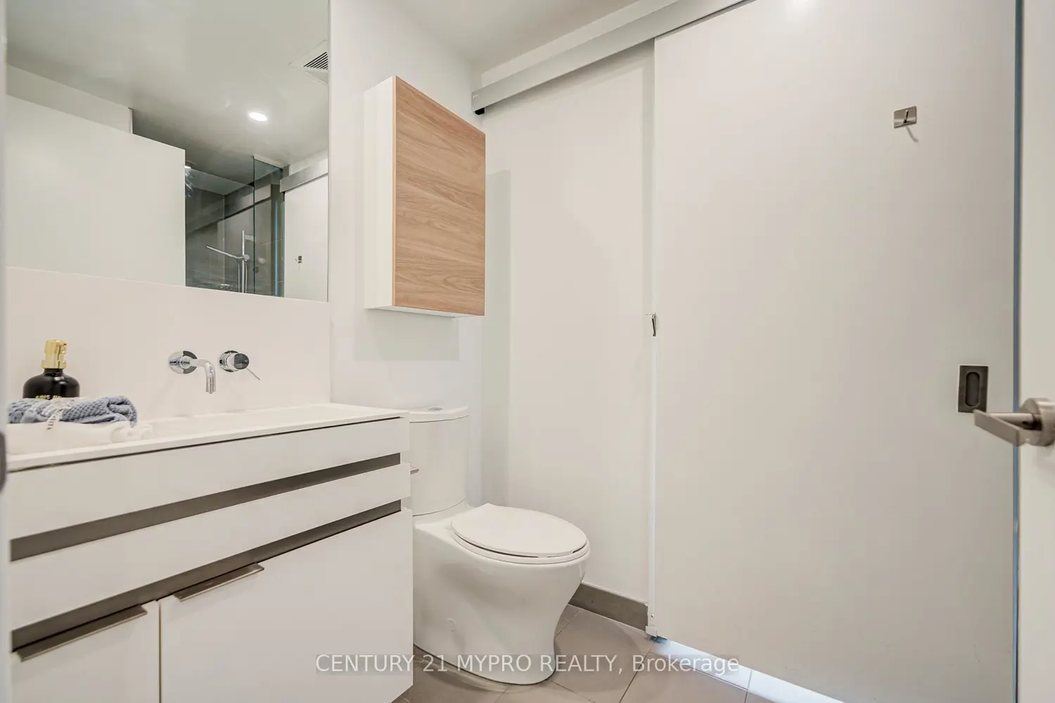 Additional image 13 of 197 Yonge Street 3109