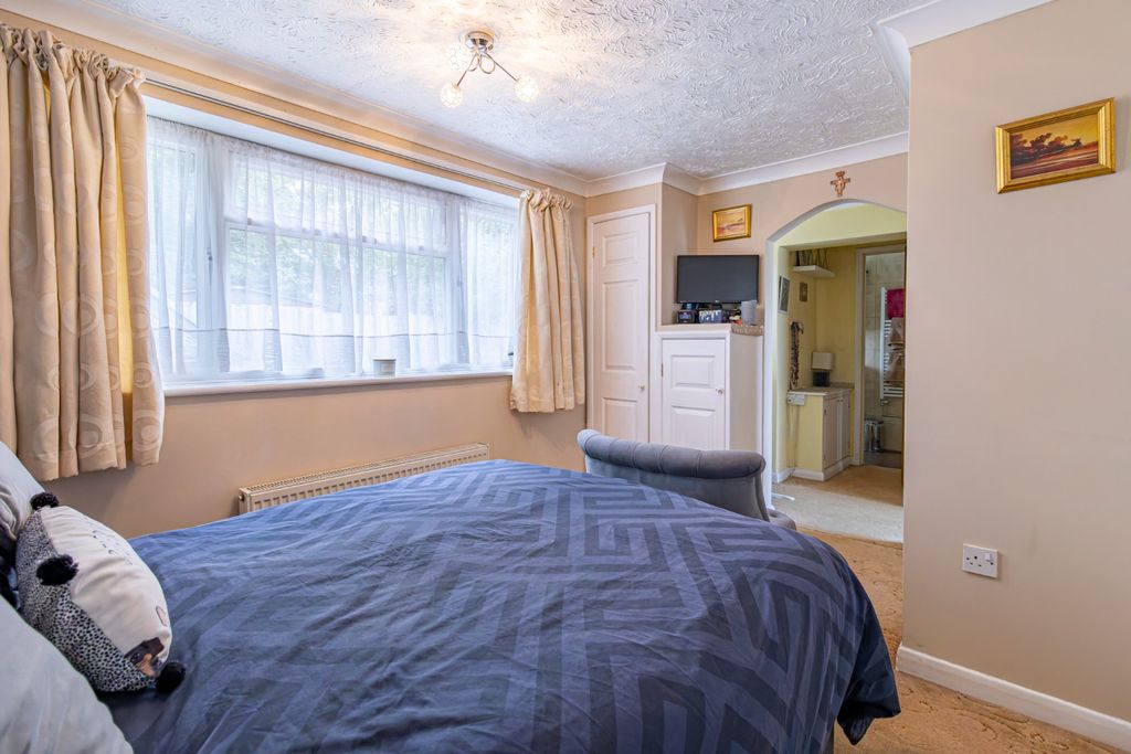 Additional image 17 of 4 bed detached bungalow for saleQueens Road, Fakenham NR21