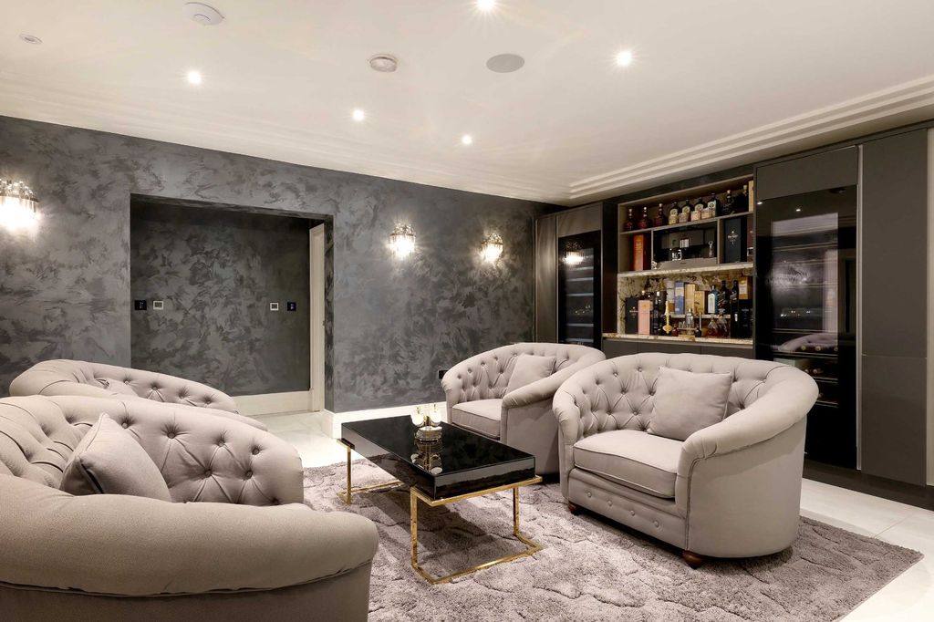 Additional image 16 of 5 bed detached house for saleValley Way, Gerrards Cross, Buckinghamshire SL9