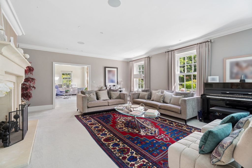 Additional image 3 of 7 bed detached house for saleCamp Road, Gerrards Cross SL9