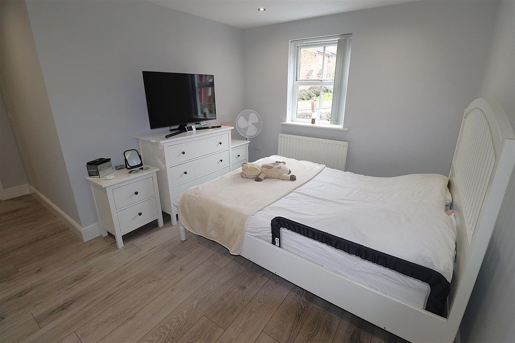 Additional image 12 of 2 bed flat for saleConqueror Drive, Gillingham ME7